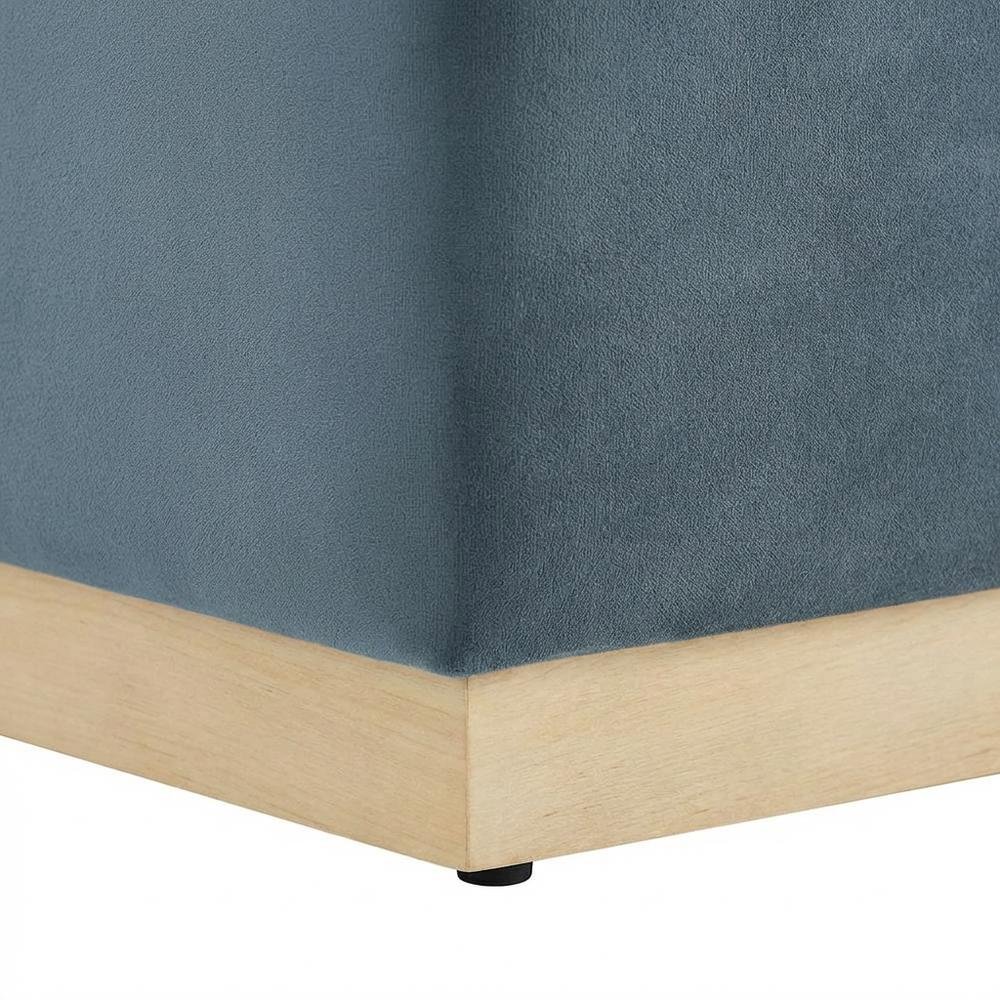 Square Velvet Ottoman With Modern Design For Outdoor Use. Picture 6