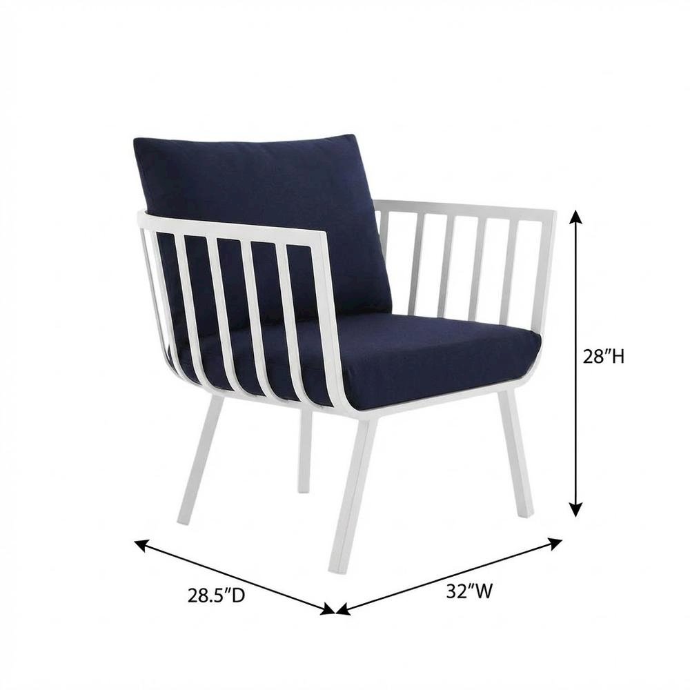 Aluminum Outdoor Lounge Chair With Armrests And Cushioned Seat. Picture 7