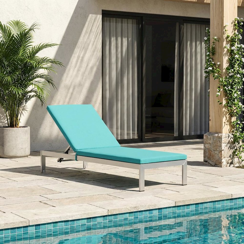 Aluminum Outdoor Lounge Chair With Cushions And Comfortable Backrest. Picture 2