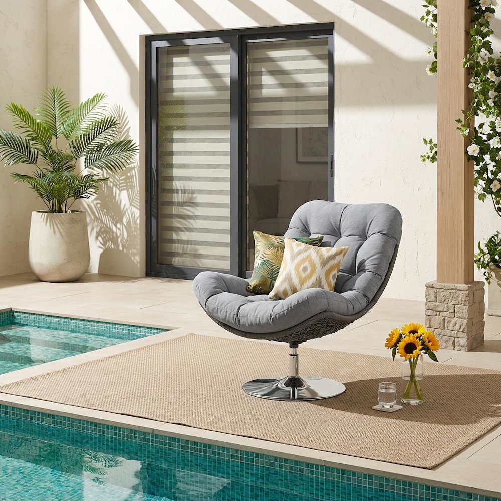 Wicker Rattan Outdoor Patio Swivel Lounge Chair With Cushioned Seat. Picture 2