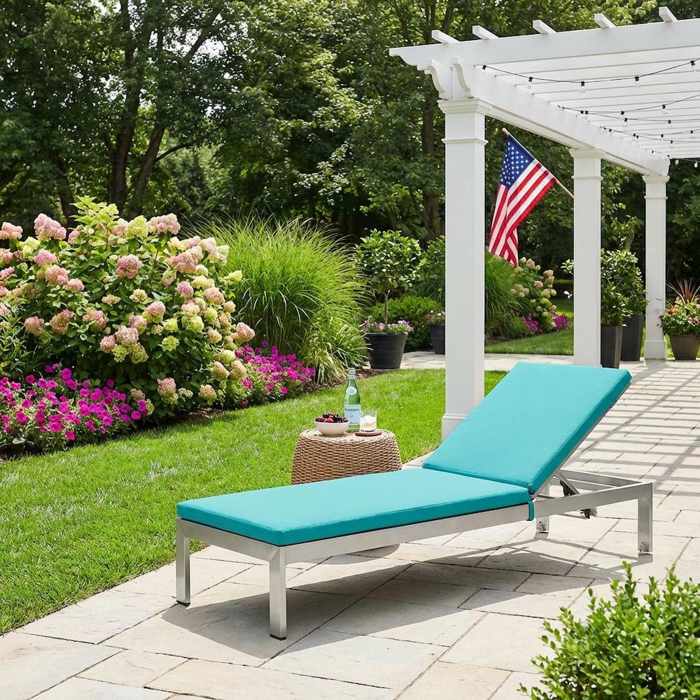 Aluminum Outdoor Lounge Chair With Cushions And Comfortable Backrest. Picture 3