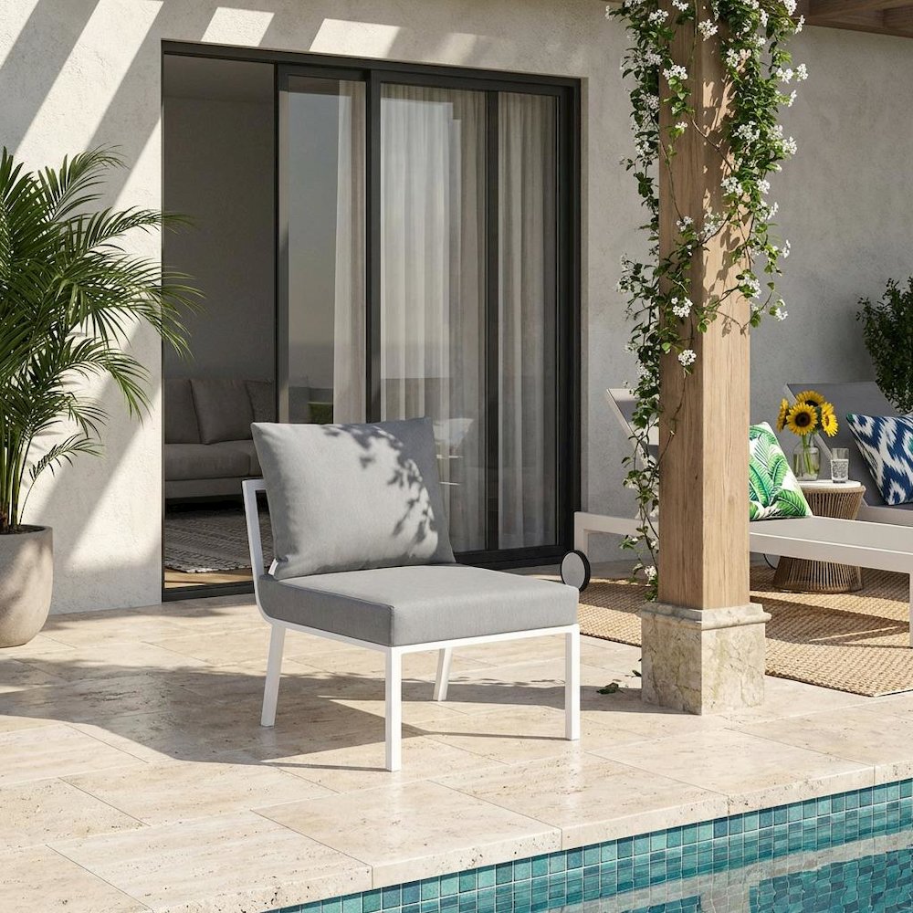 Aluminum Patio Lounge Chair With Cushioned Backrest And Sturdy Frame. Picture 2