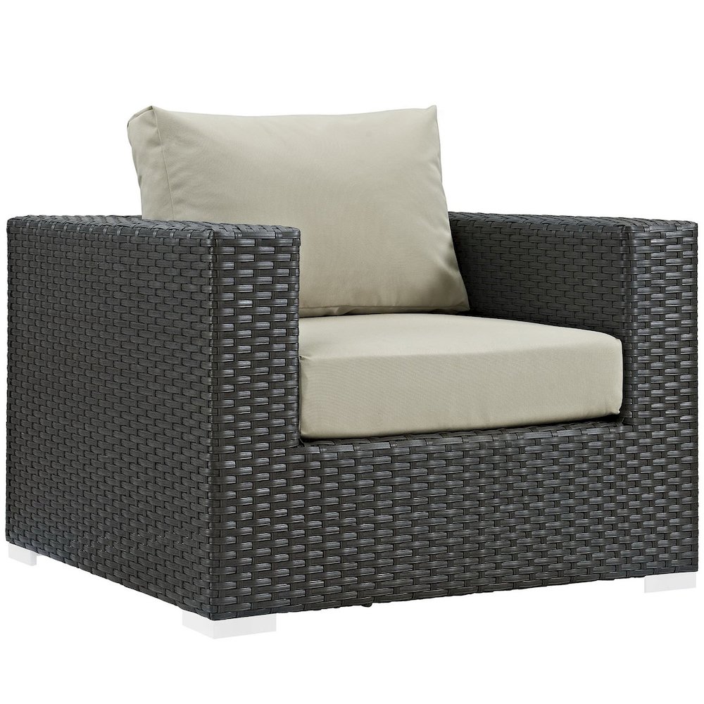 Sojourn Outdoor Patio Sunbrella Armchair. Picture 1