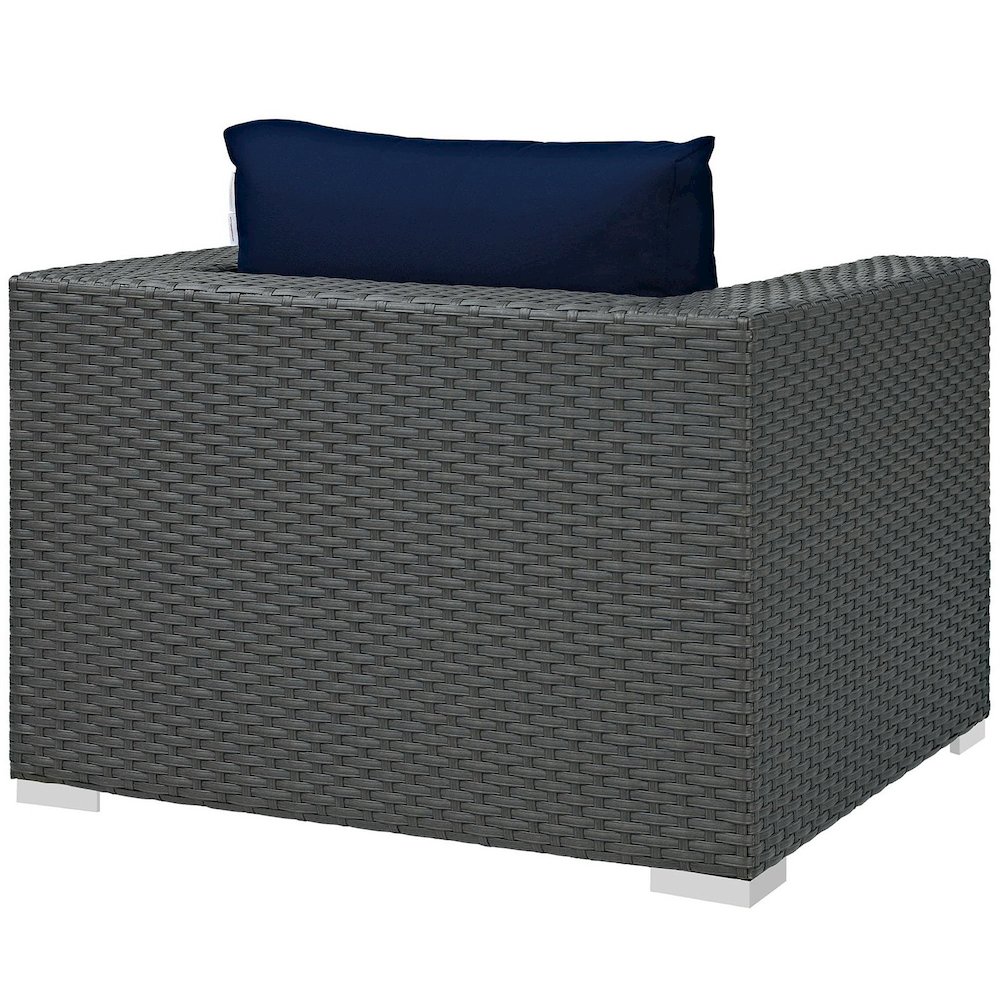 Sojourn Outdoor Patio Sunbrella Armchair. Picture 3