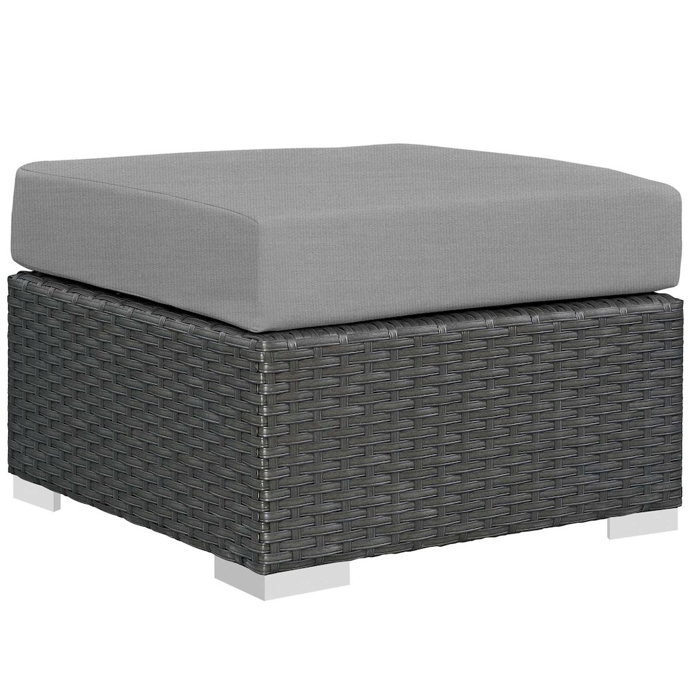 Sojourn Outdoor Patio Sunbrella Ottoman. Picture 1
