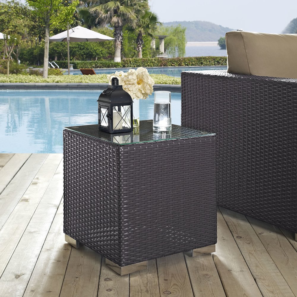 Convene Outdoor Patio Side Table. Picture 3