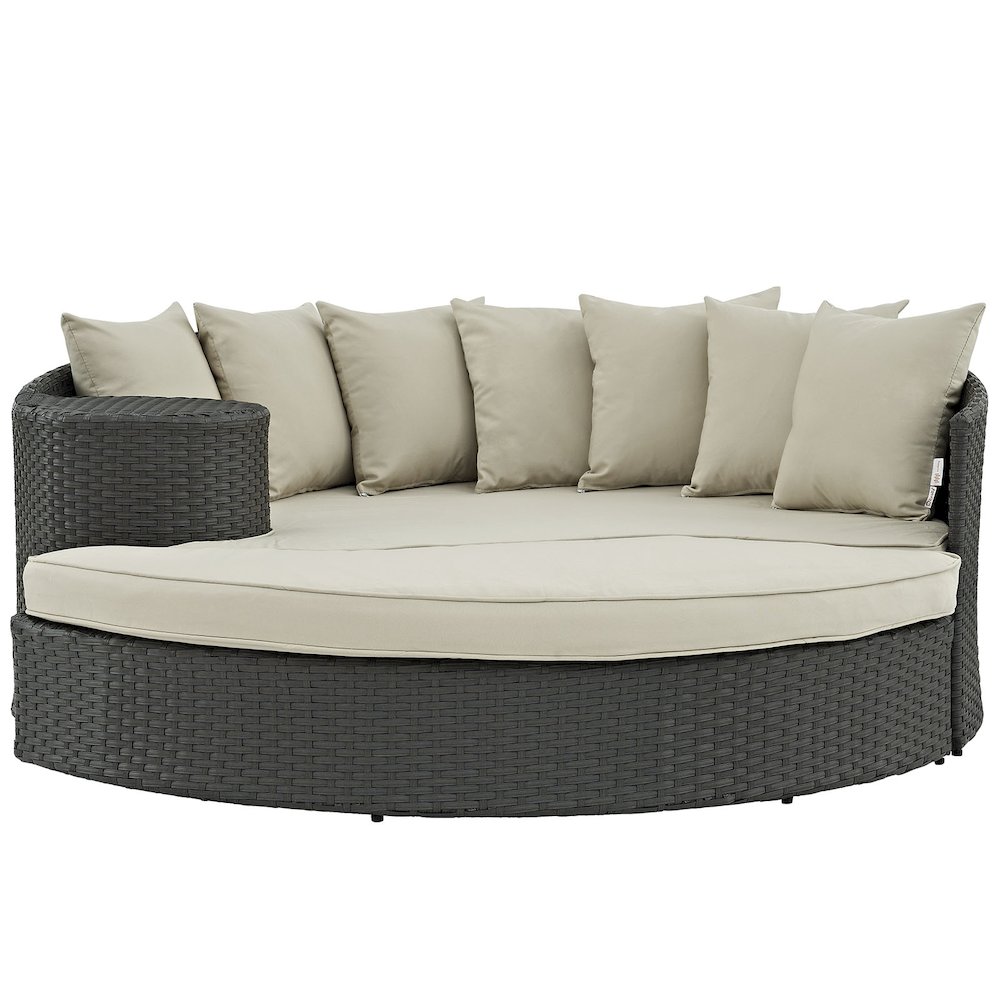 Sojourn Outdoor Patio Sunbrella Daybed. Picture 3