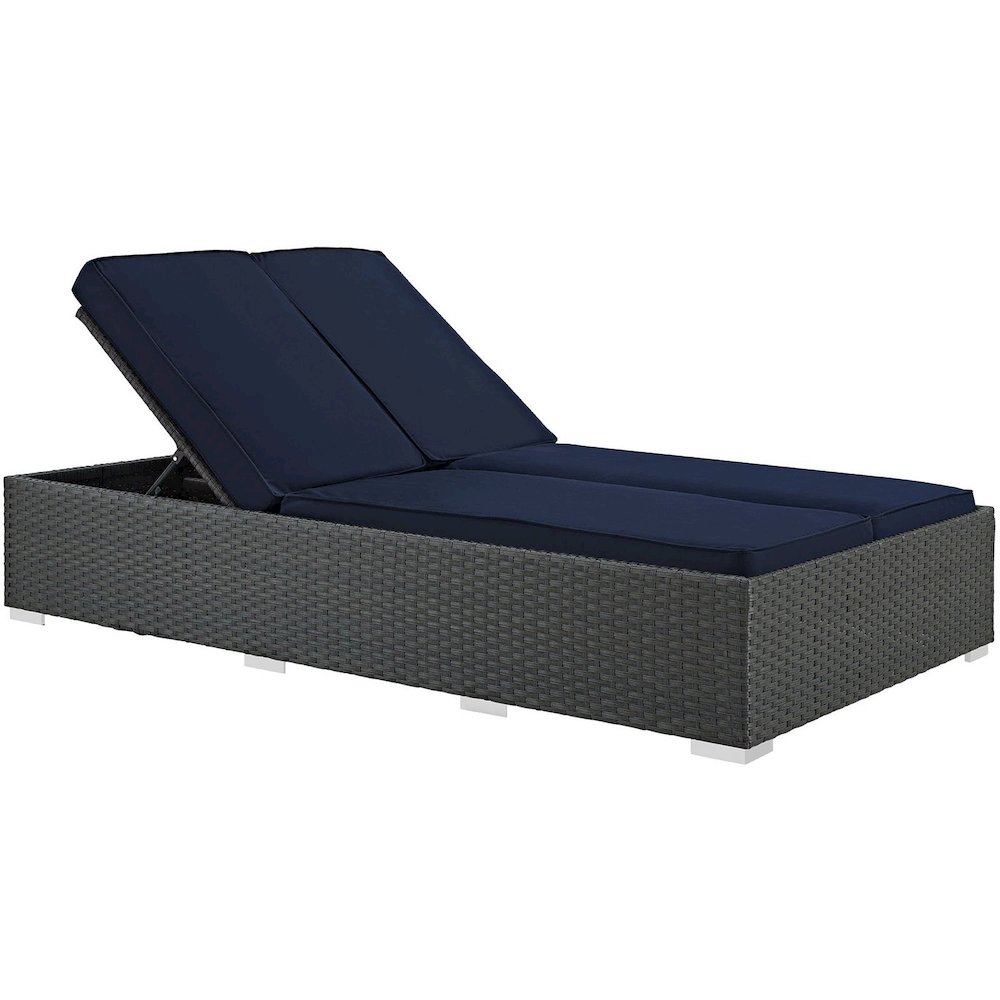 Sojourn Outdoor Patio Sunbrella Double Chaise. Picture 1