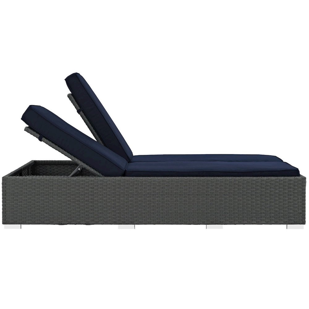 Sojourn Outdoor Patio Sunbrella Double Chaise. Picture 2