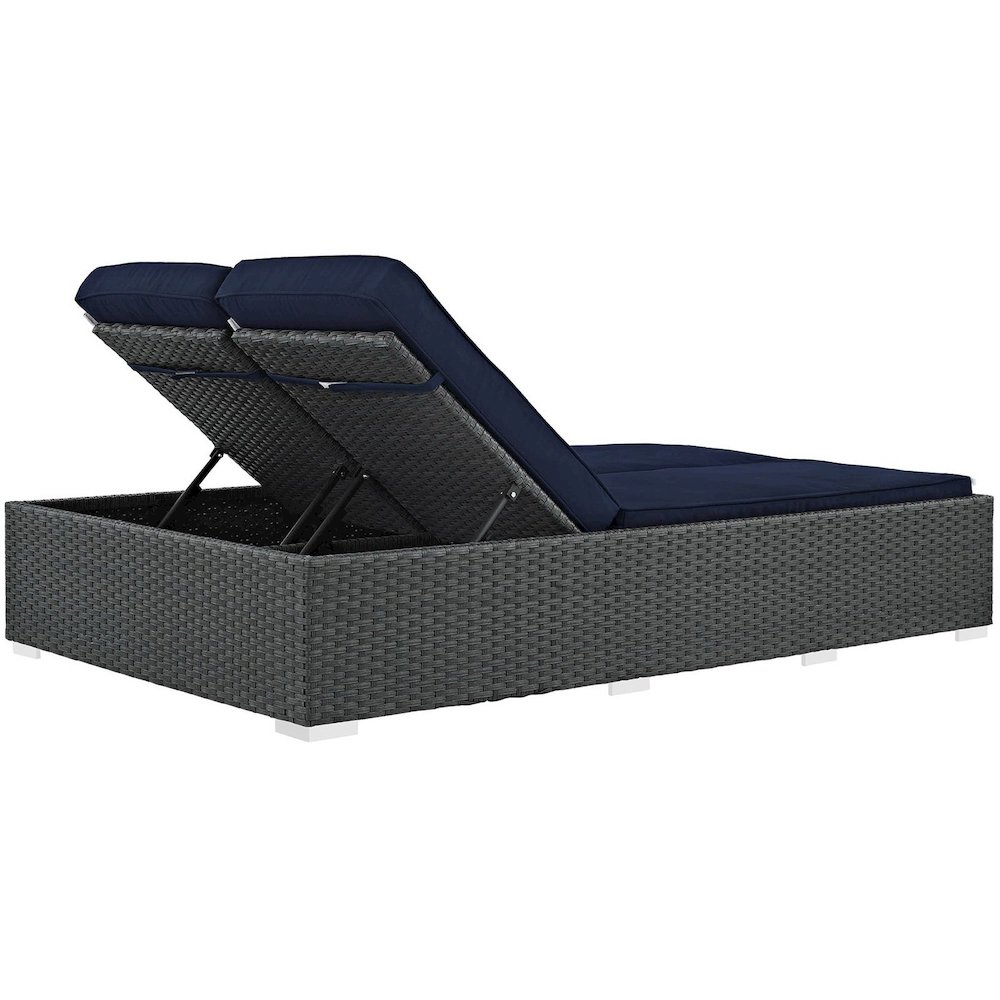 Sojourn Outdoor Patio Sunbrella Double Chaise. Picture 3
