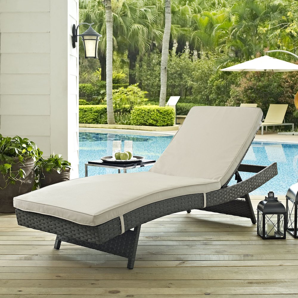 Sojourn Outdoor Patio Sunbrella Chaise. Picture 5