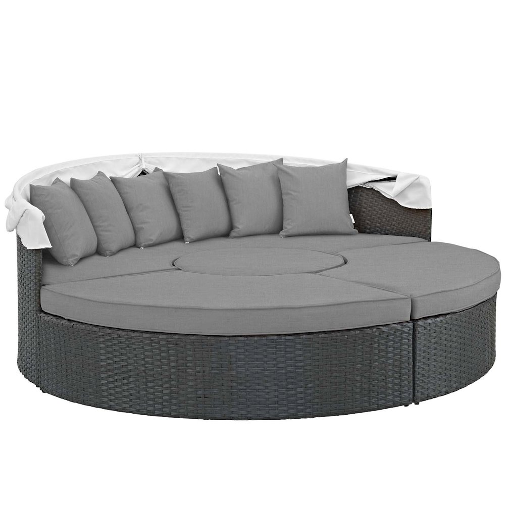 Sojourn Outdoor Patio Sunbrella Daybed. Picture 3