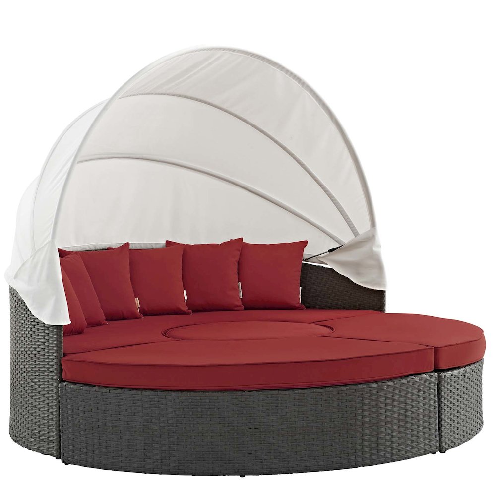 Sojourn Outdoor Patio Sunbrella Daybed. Picture 1
