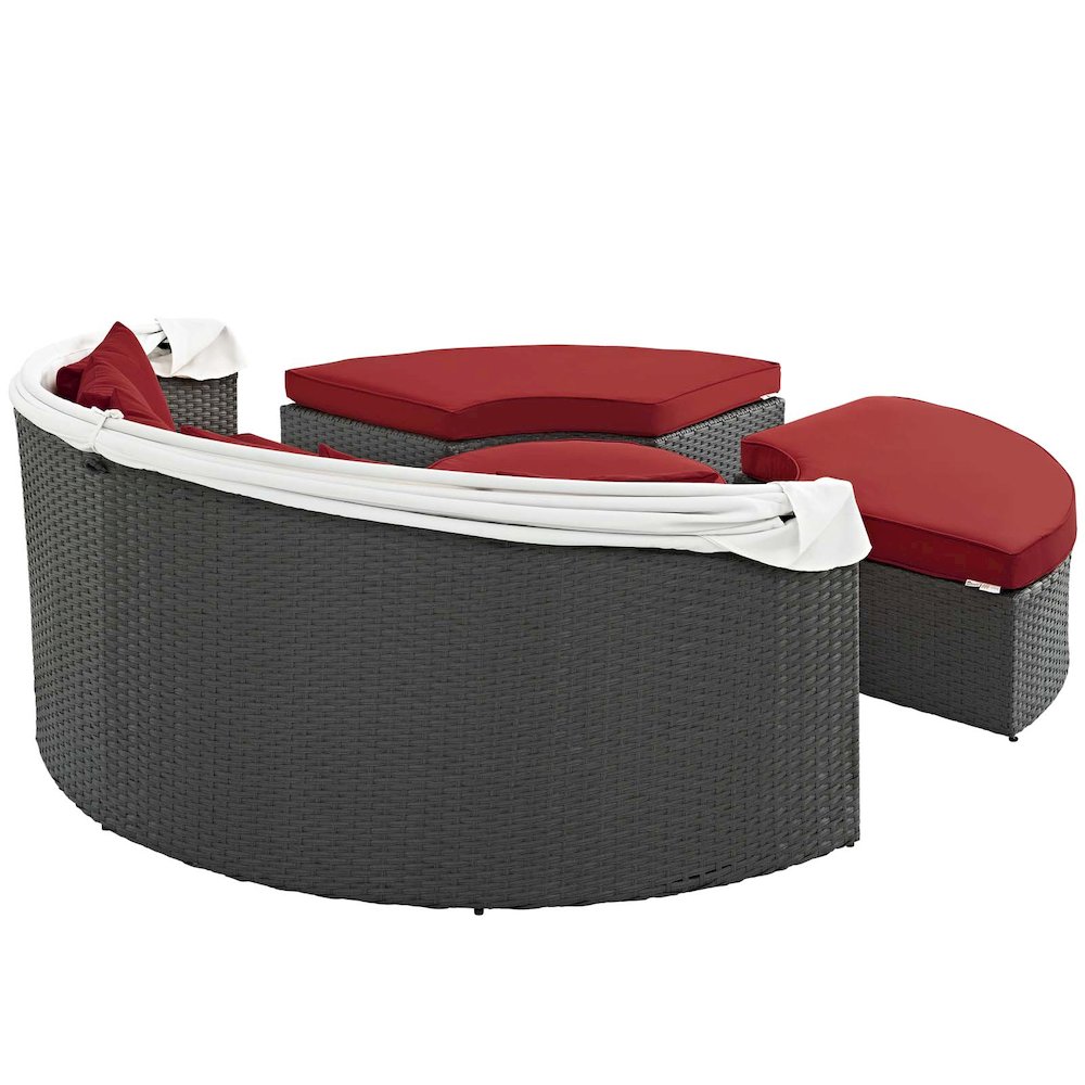 Sojourn Outdoor Patio Sunbrella Daybed. Picture 4