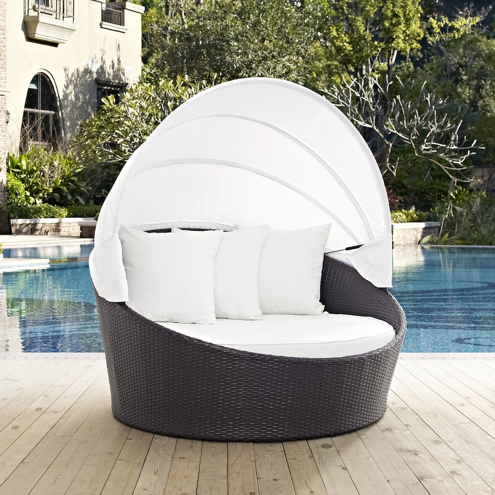 Convene Canopy Outdoor Patio Daybed. Picture 4