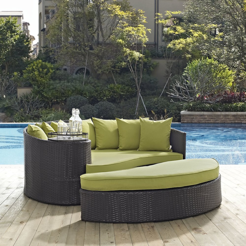 Convene Outdoor Patio Daybed. Picture 4