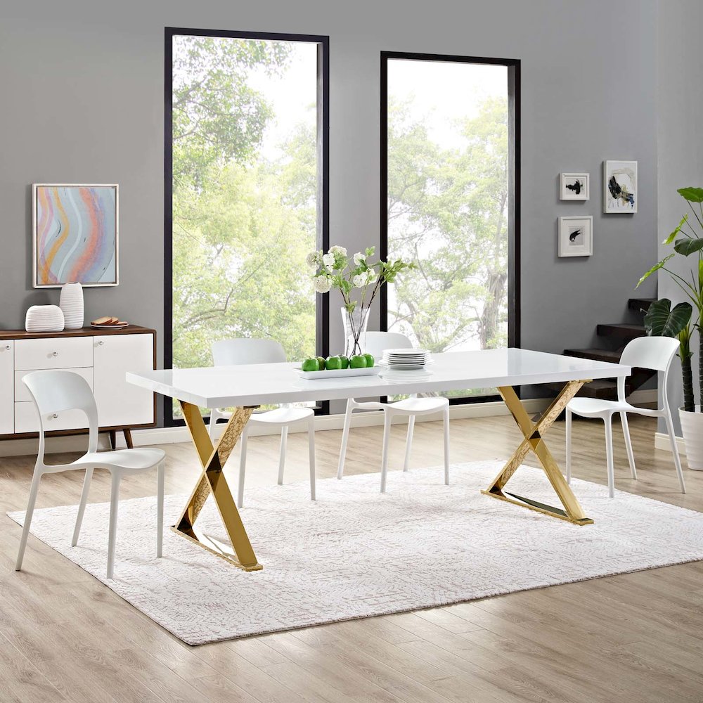 Sector Dining Table. Picture 4