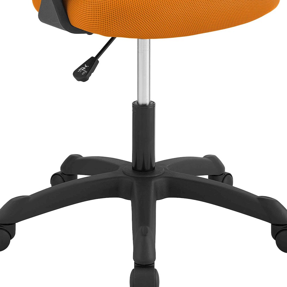 Thrive Mesh Office Chair. Picture 6