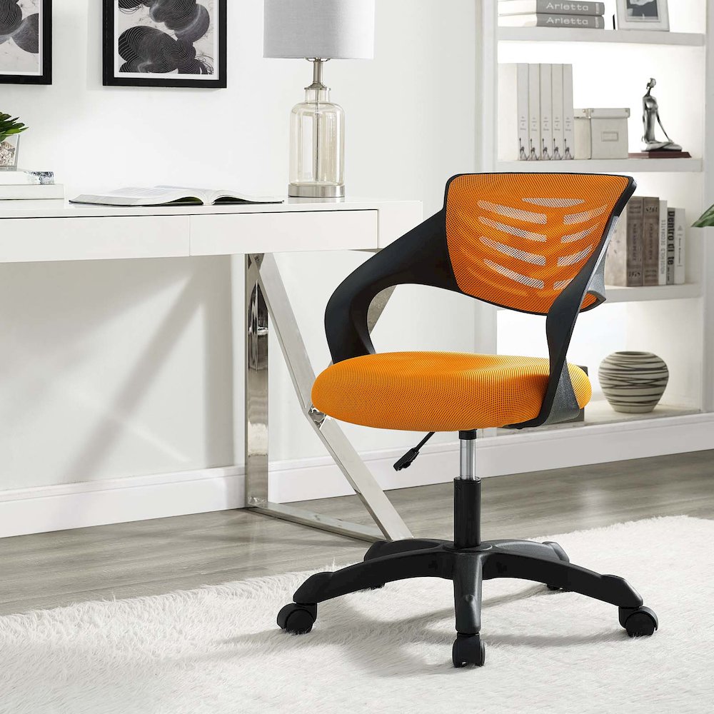 Thrive Mesh Office Chair. Picture 7
