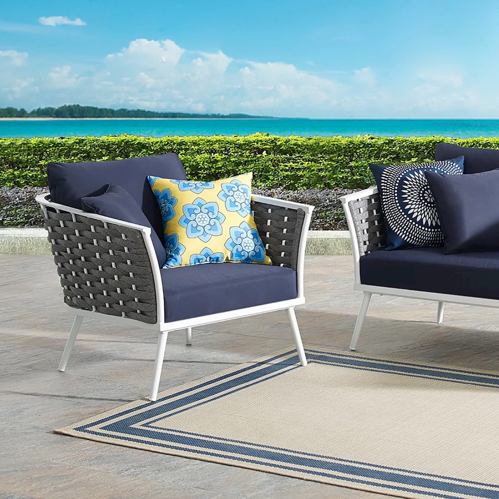 Stance Outdoor Patio Aluminum Armchair. Picture 5