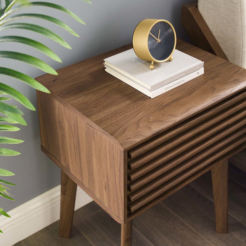 Render End Table. Picture 9