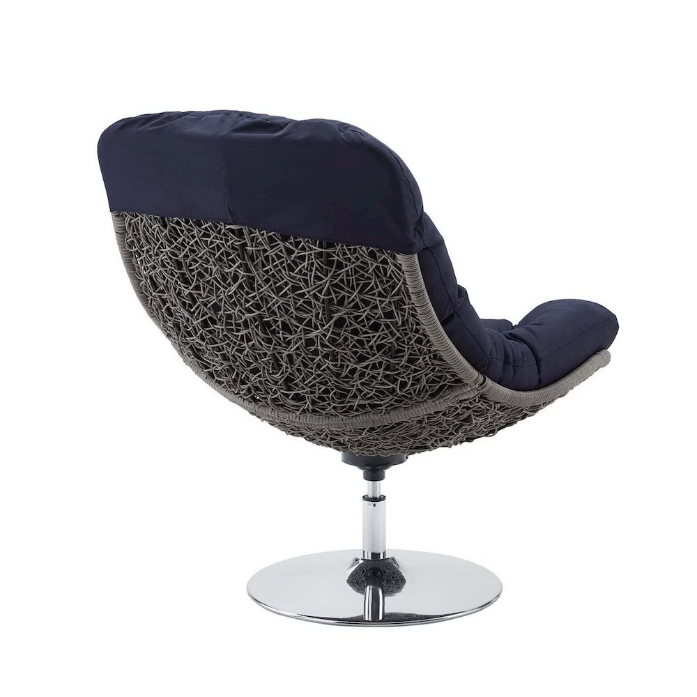 Brighton Wicker Rattan Outdoor Patio Swivel Lounge Chair. Picture 3
