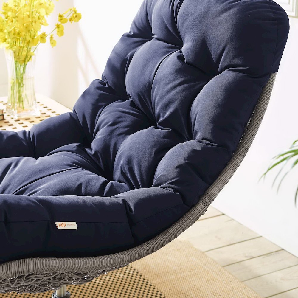 Brighton Wicker Rattan Outdoor Patio Swivel Lounge Chair. Picture 6
