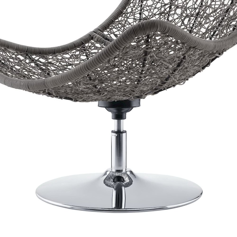 Brighton Wicker Rattan Outdoor Patio Swivel Lounge Chair. Picture 4
