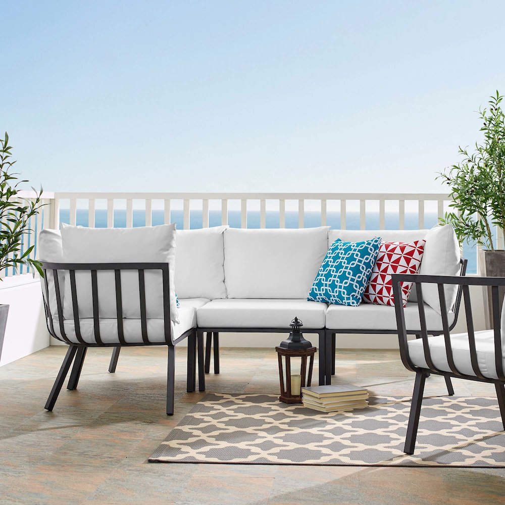 Riverside 4 Piece Outdoor Patio Aluminum Sectional. Picture 12