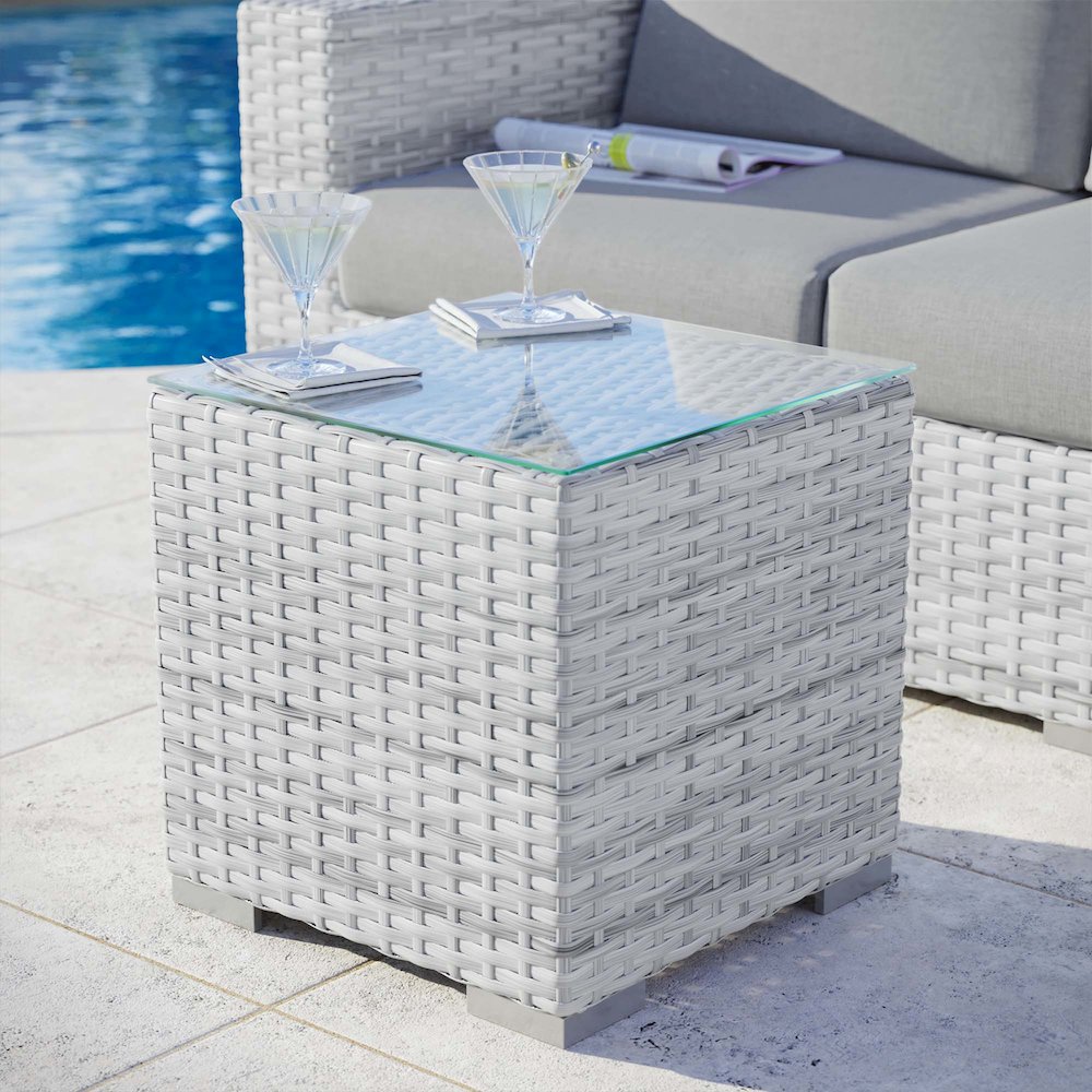 Convene Outdoor Patio Side Table. Picture 4