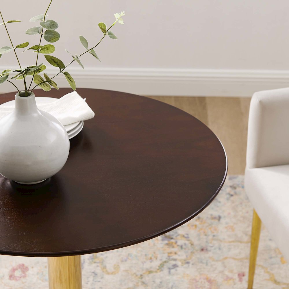 Verne 28" Dining Table. Picture 6