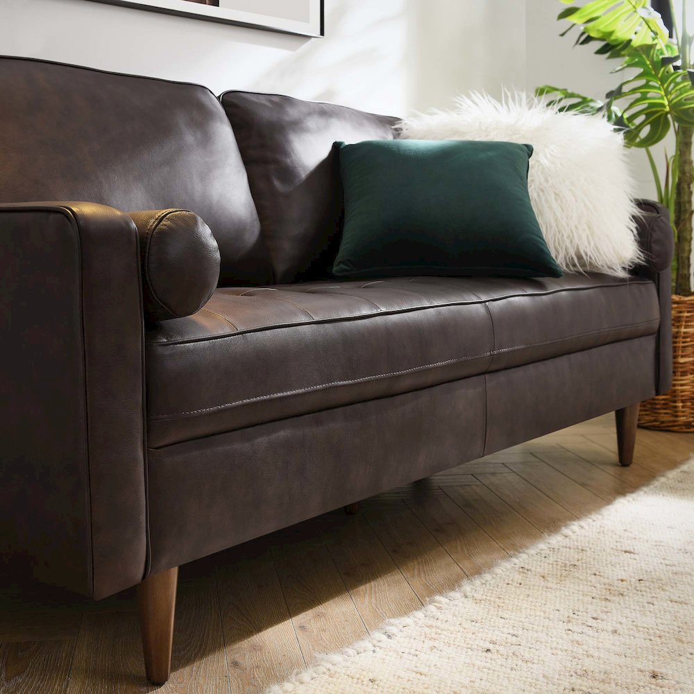 Valour Leather Sofa. Picture 8