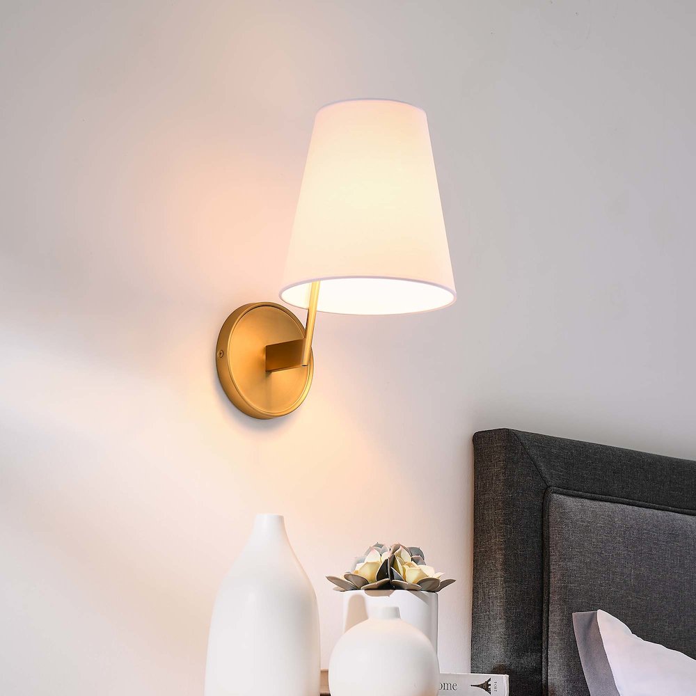 Surround Wall Sconce. Picture 9