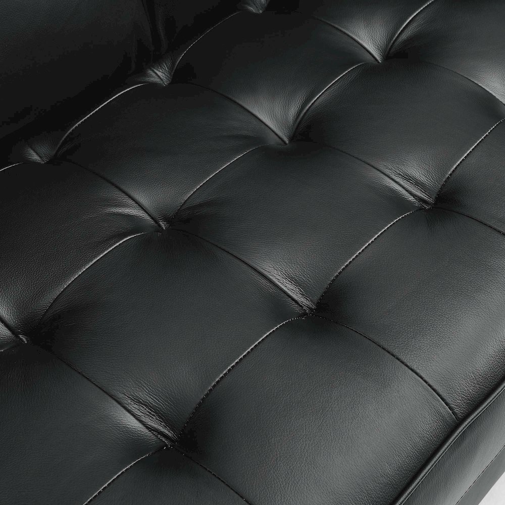 Valour Leather Loveseat. Picture 6