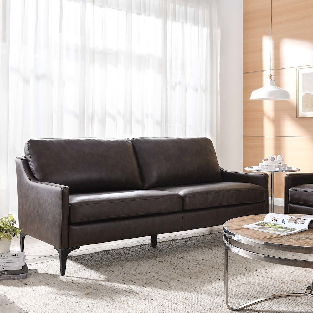 Corland Leather Sofa. Picture 7