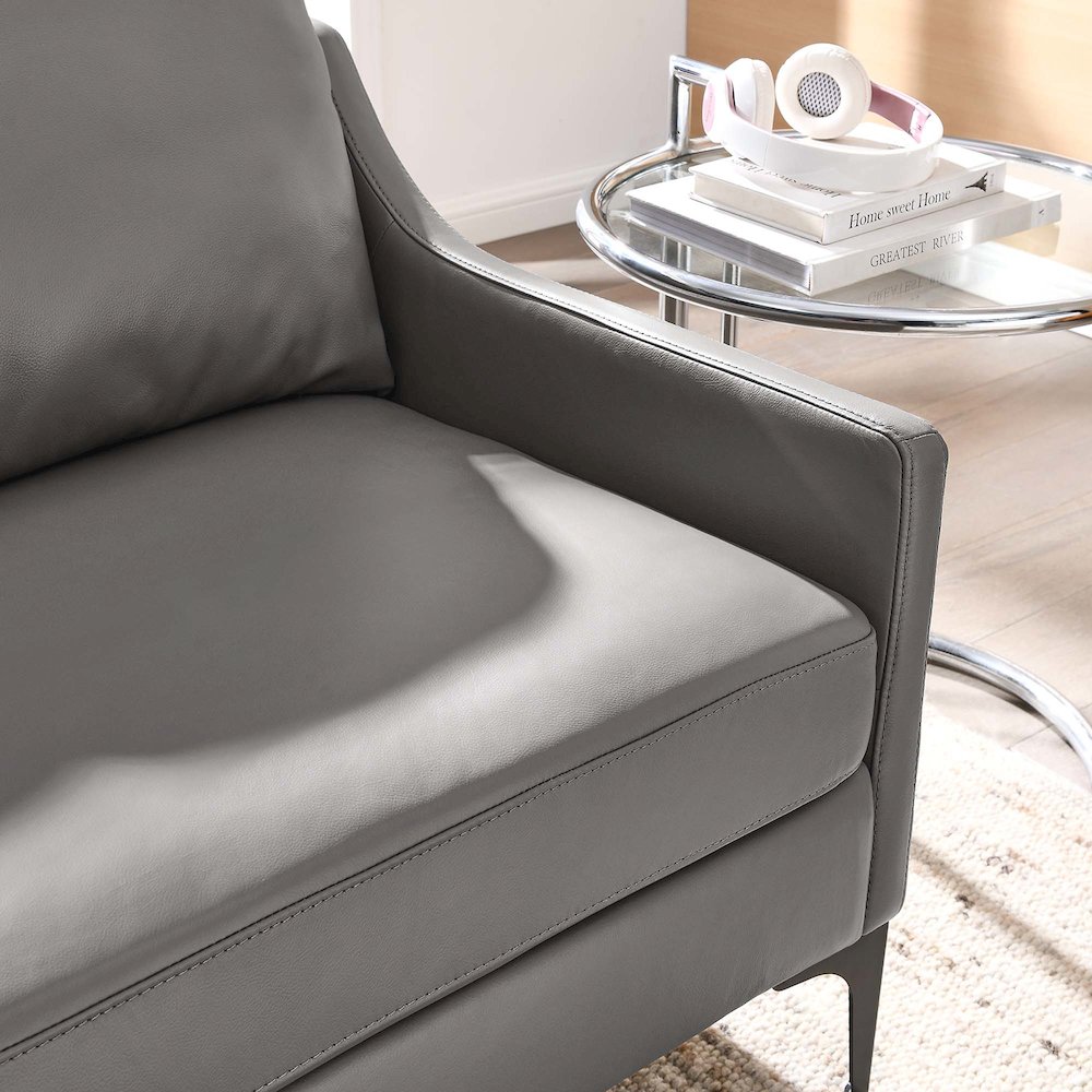Corland Leather Loveseat. Picture 8