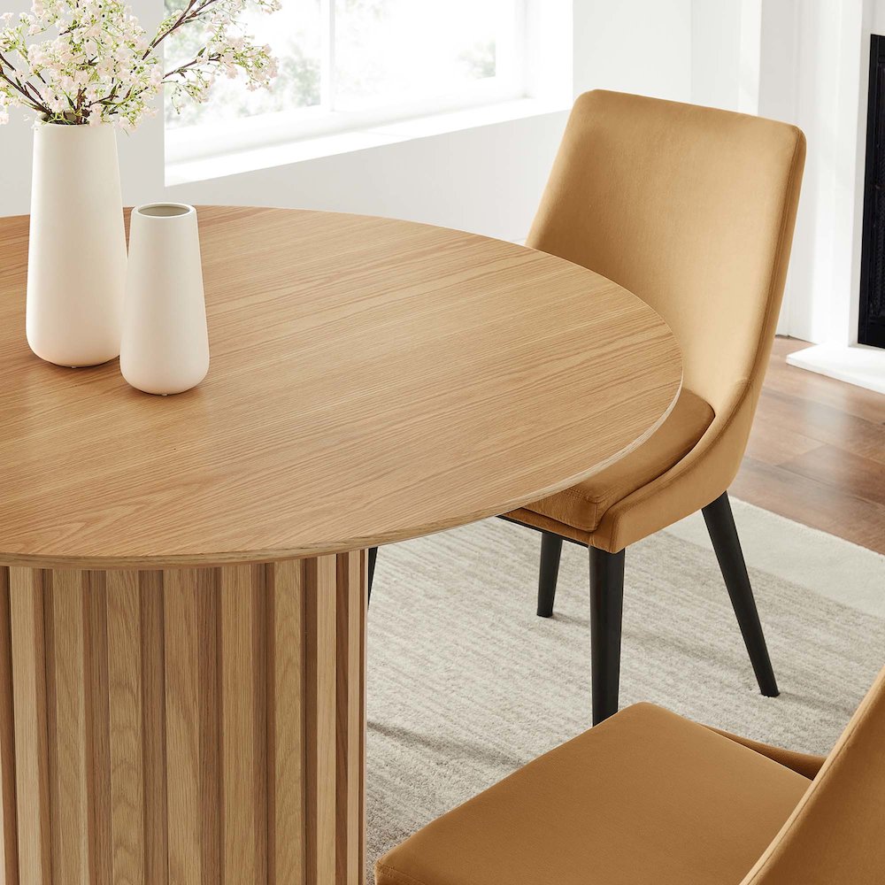 Senja 47" Round Dining Table. Picture 8
