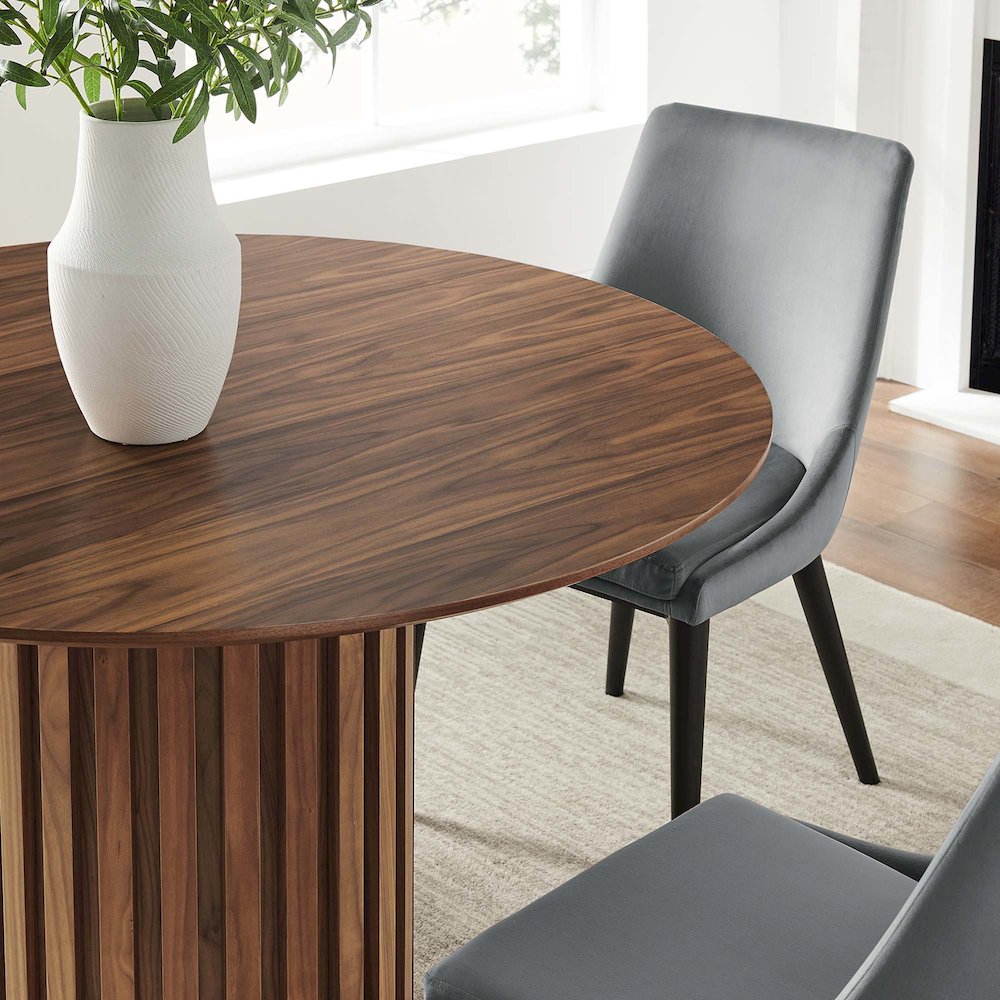 Senja 47" Round Dining Table. Picture 8