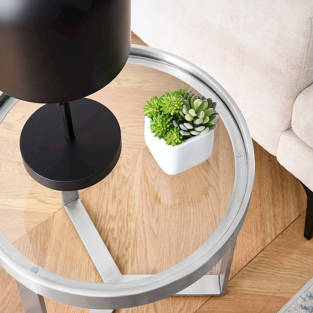 Relay Side Table. Picture 8
