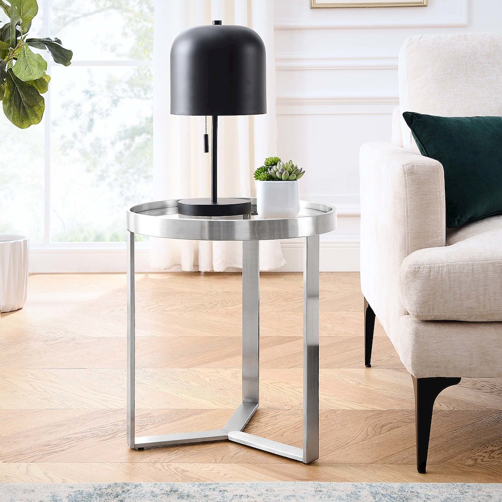 Relay Side Table. Picture 7