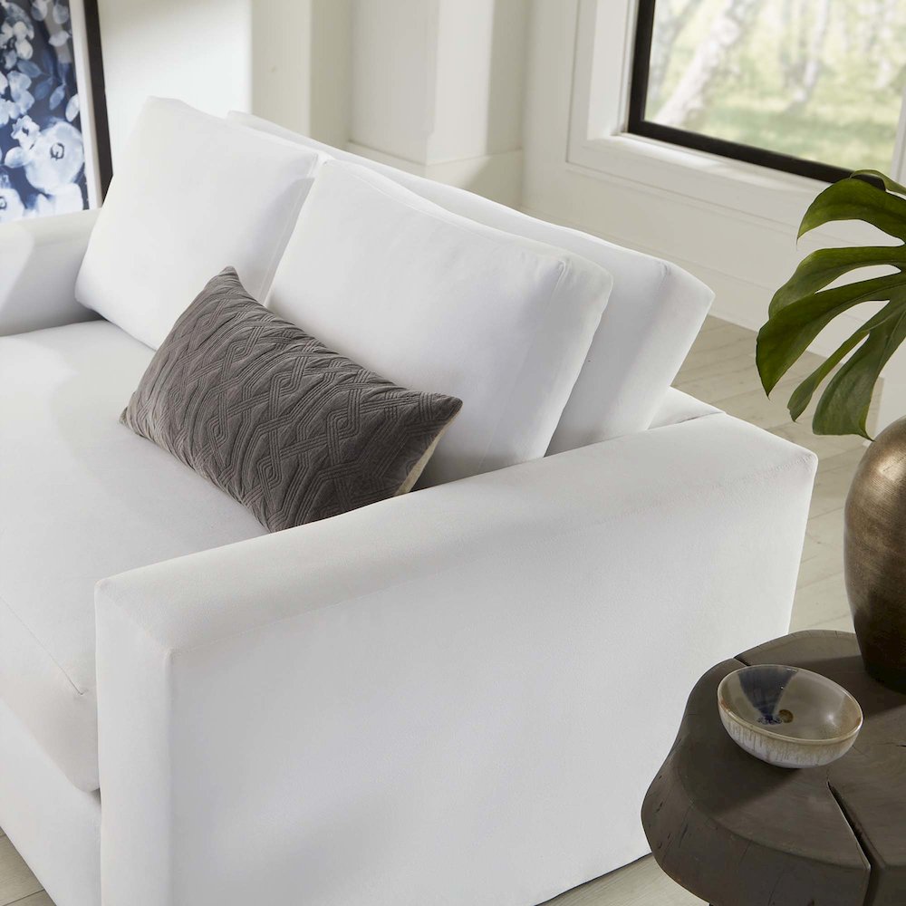 Avendale Velvet Loveseat. Picture 8