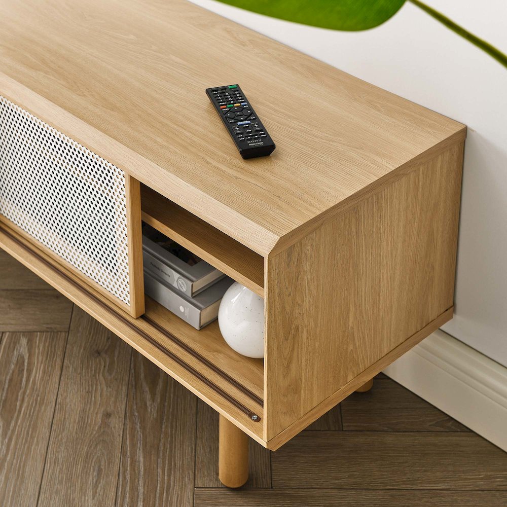 Kurtis 47" TV Stand. Picture 10