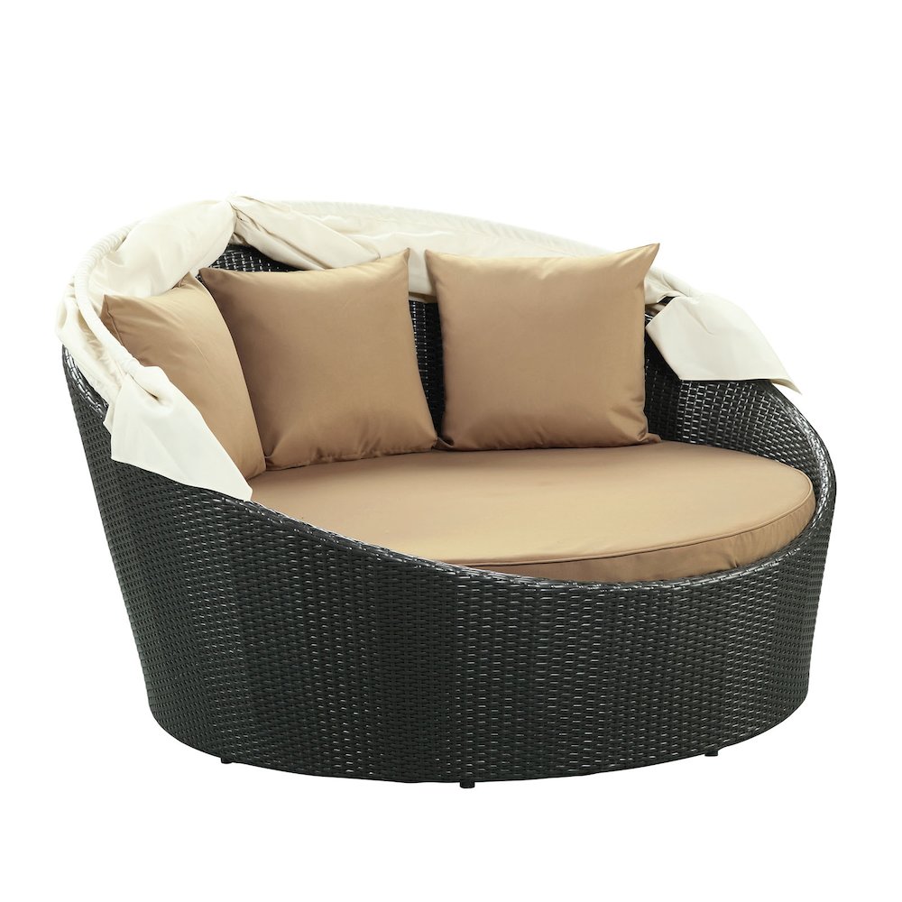 Siesta Canopy Outdoor Patio Daybed. Picture 2