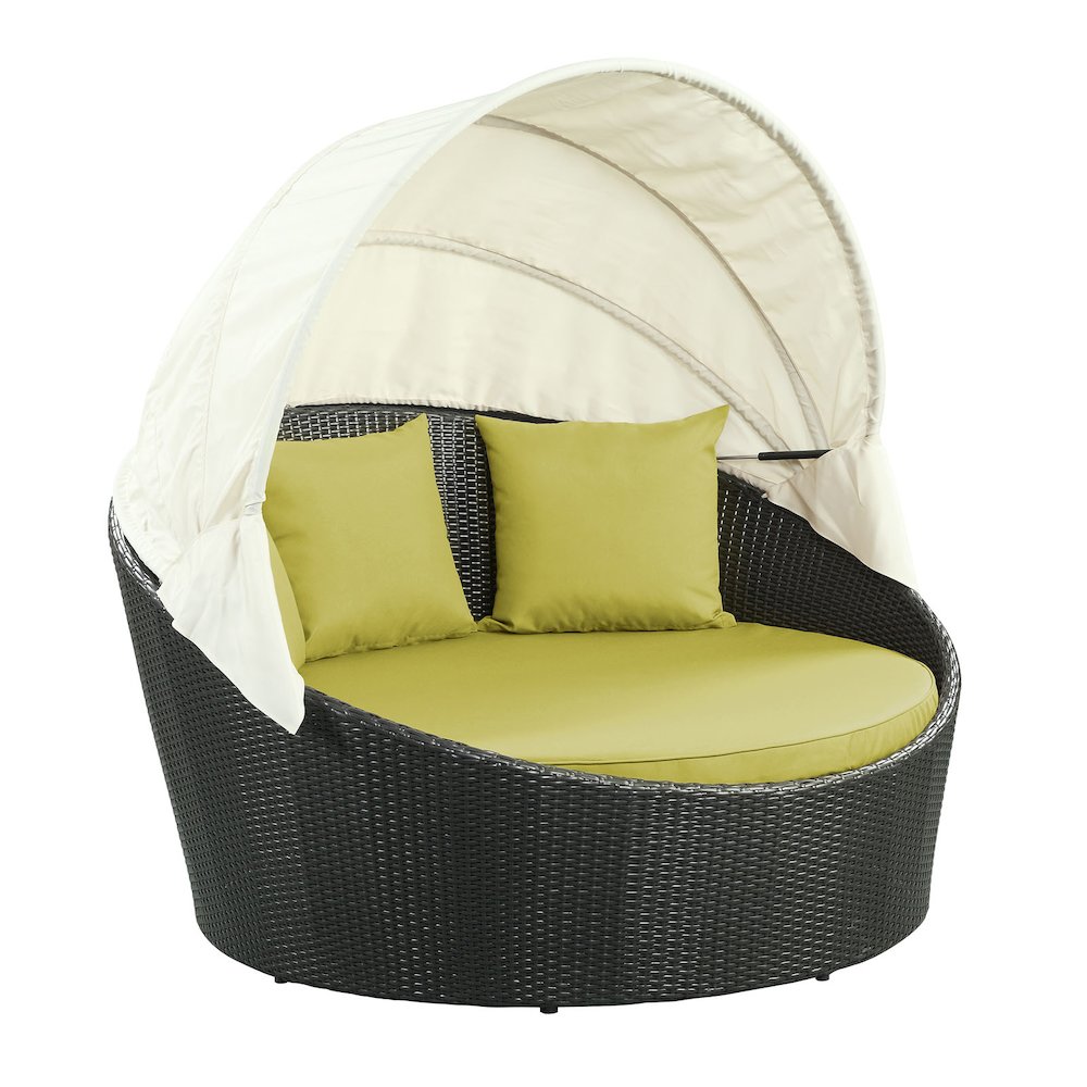 Siesta Canopy Outdoor Patio Daybed. Picture 1