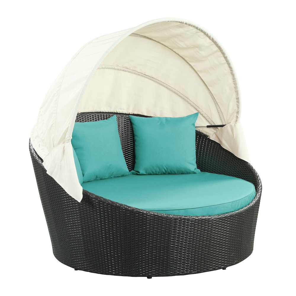 Siesta Canopy Outdoor Patio Daybed. Picture 1