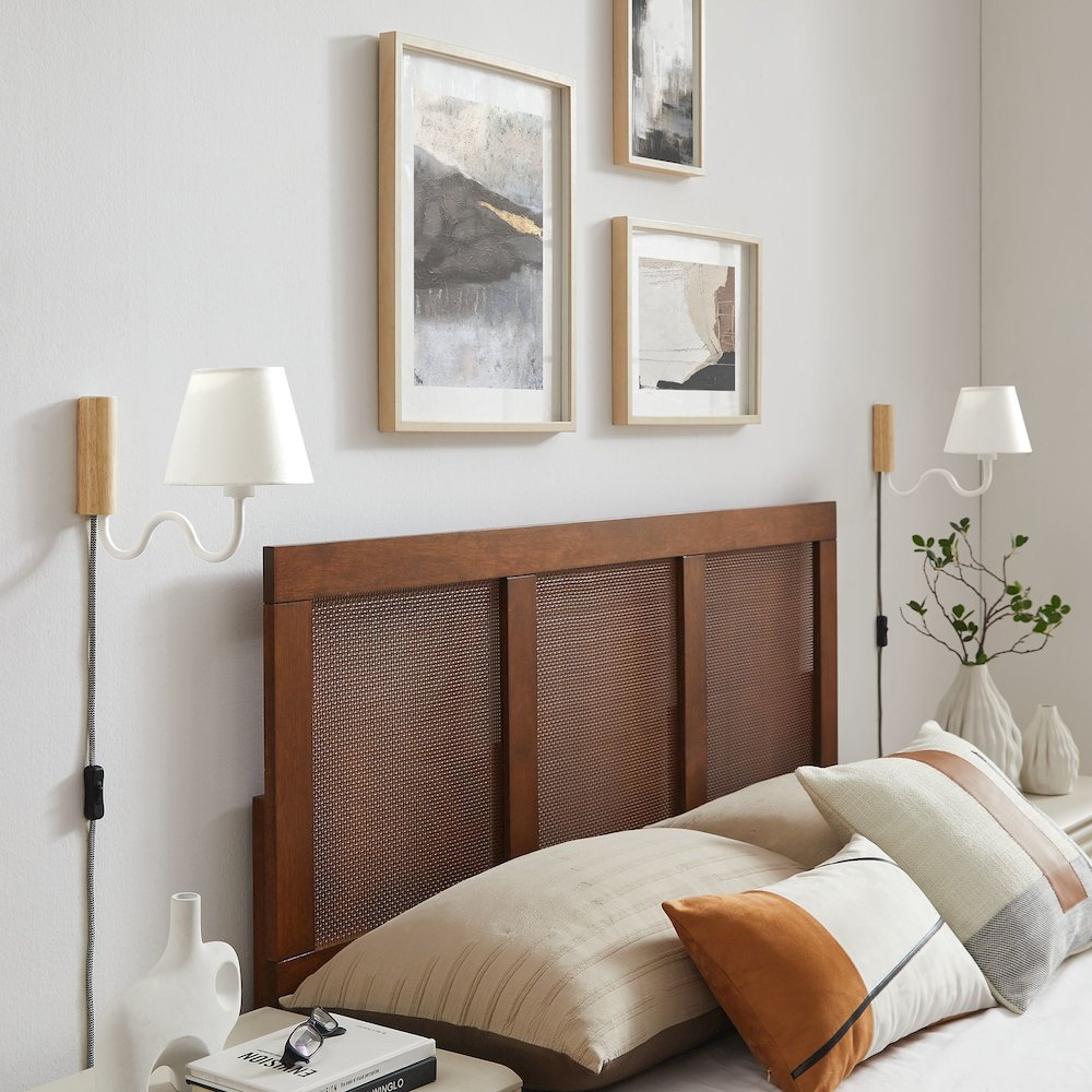 Sunlit Squiggle Arm Wall Sconce. Picture 10