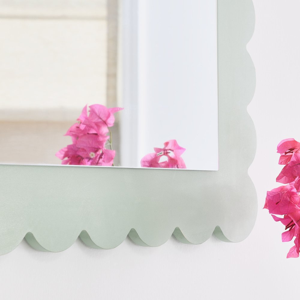 Emmeline Scalloped Rectangle Wall Mirror. Picture 9