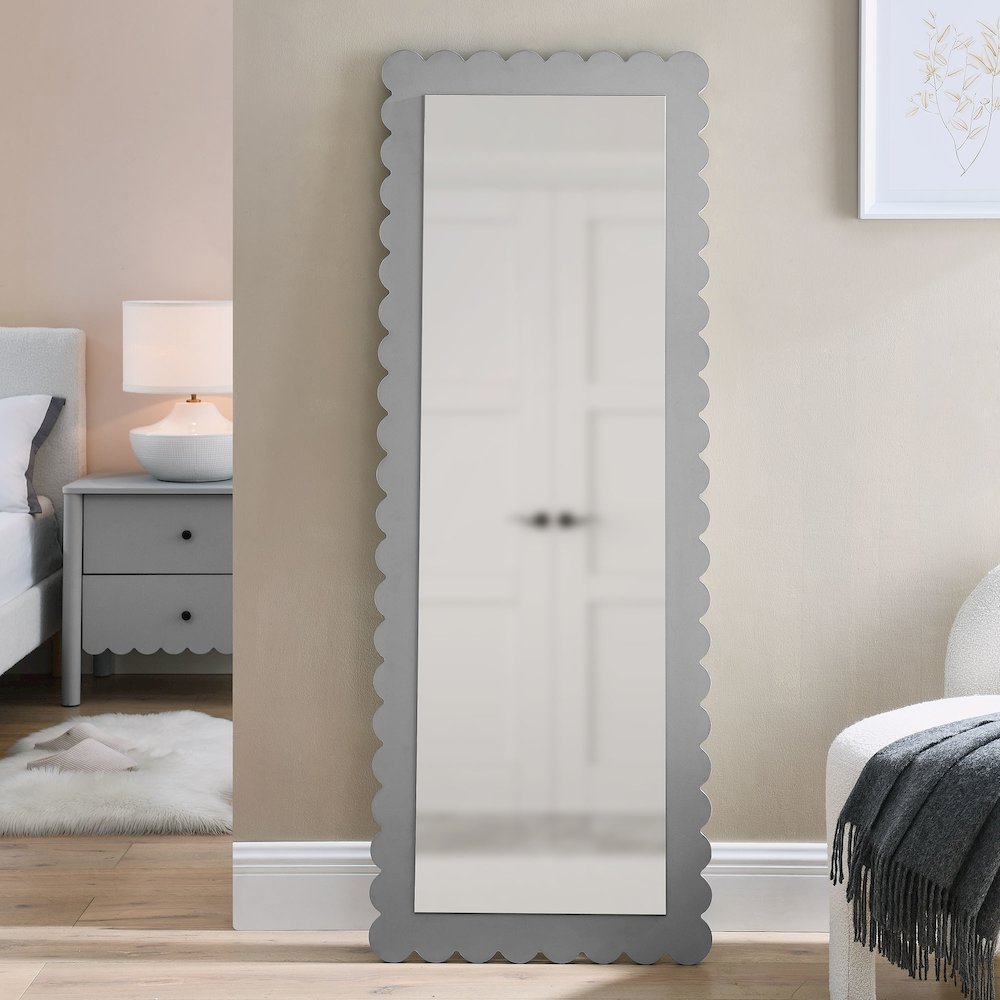 Emmeline Scalloped Rectangle Floor Mirror. Picture 7