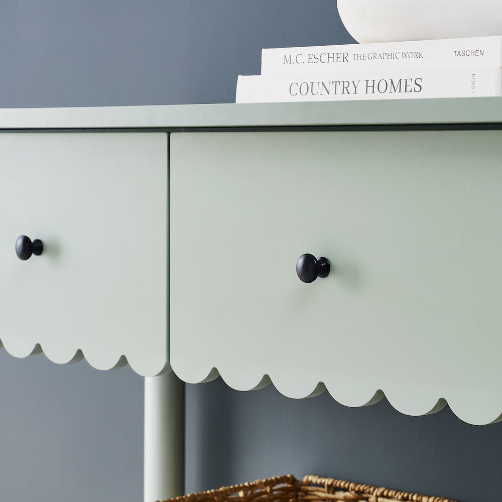 Emmeline 3-Drawer Scalloped Console Table. Picture 8