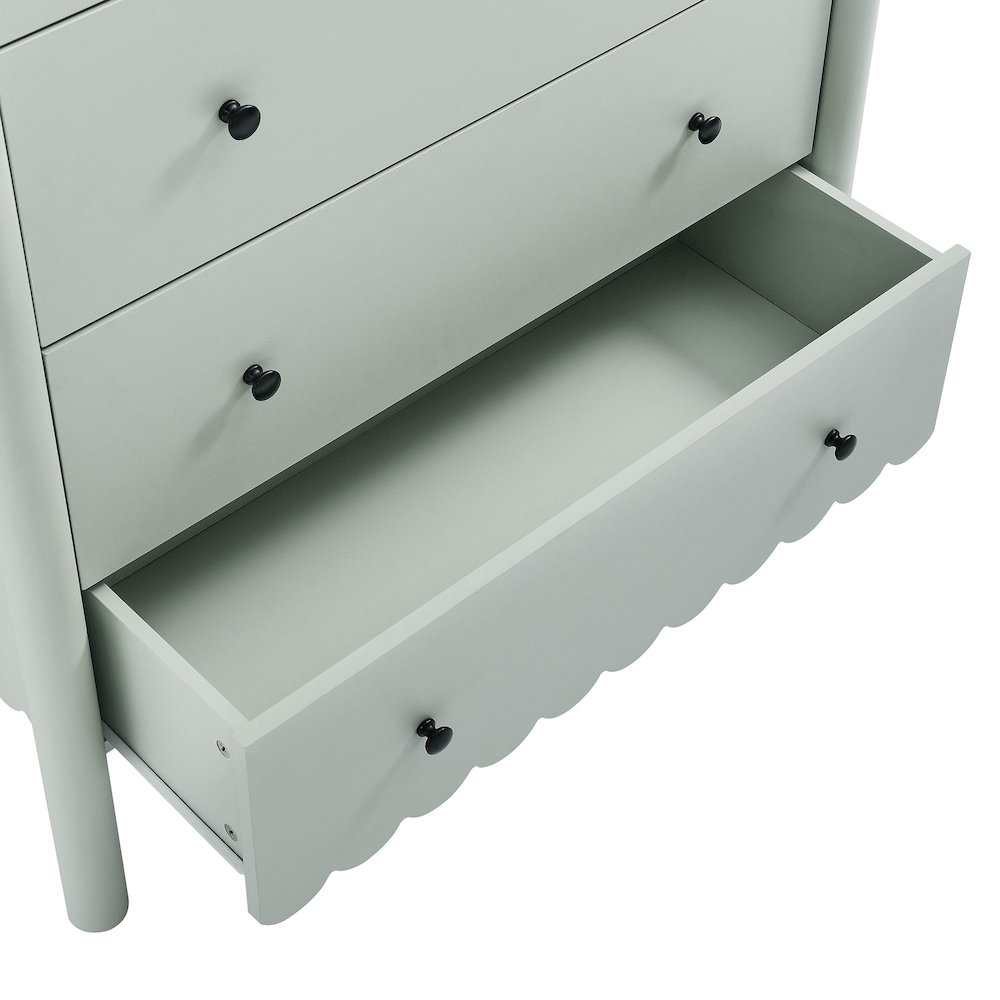 Emmeline Scalloped 5-Drawer Chest. Picture 6